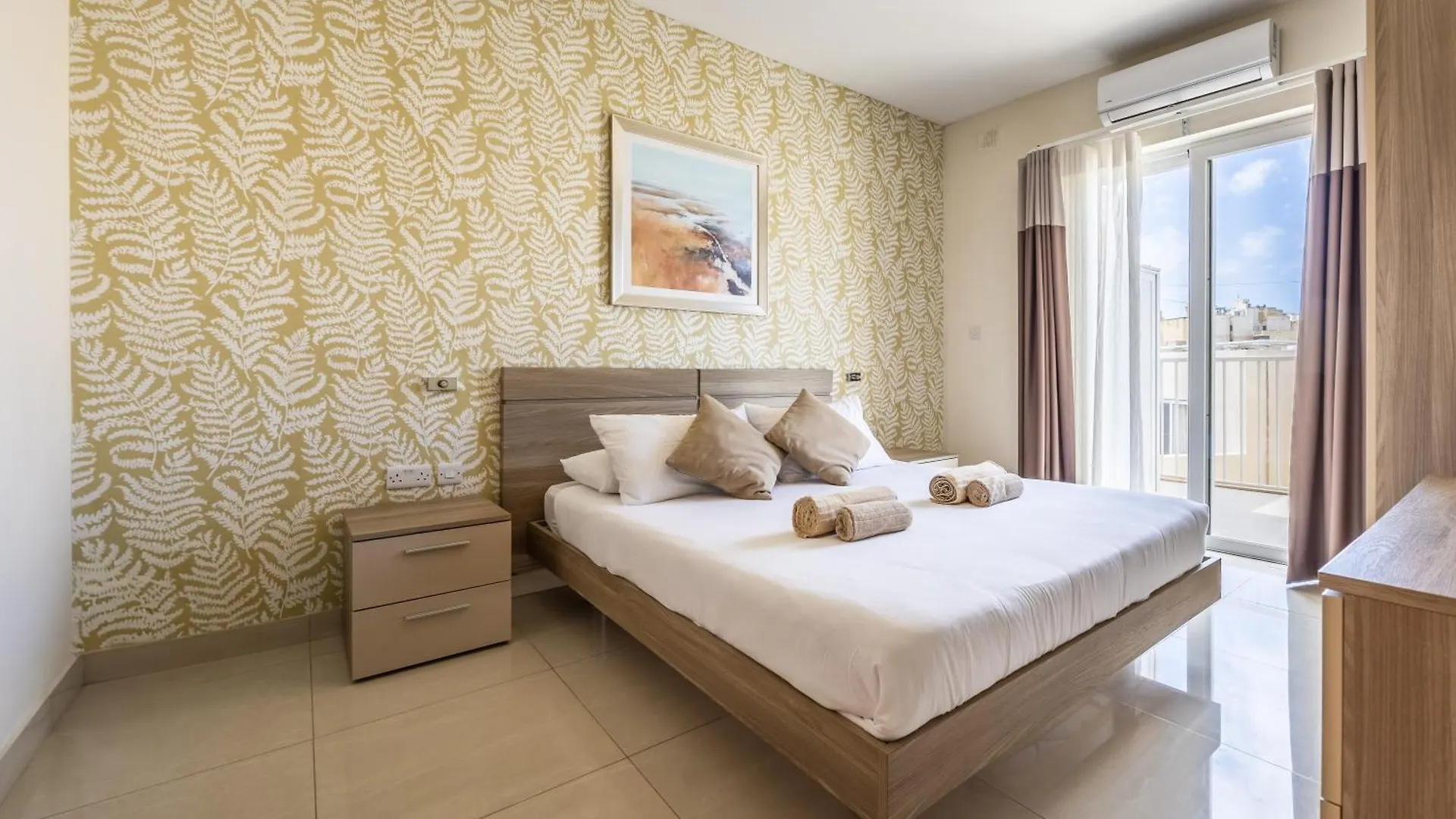 Luxury Seafront Apartment By Solea Sliema 0*,  Malta